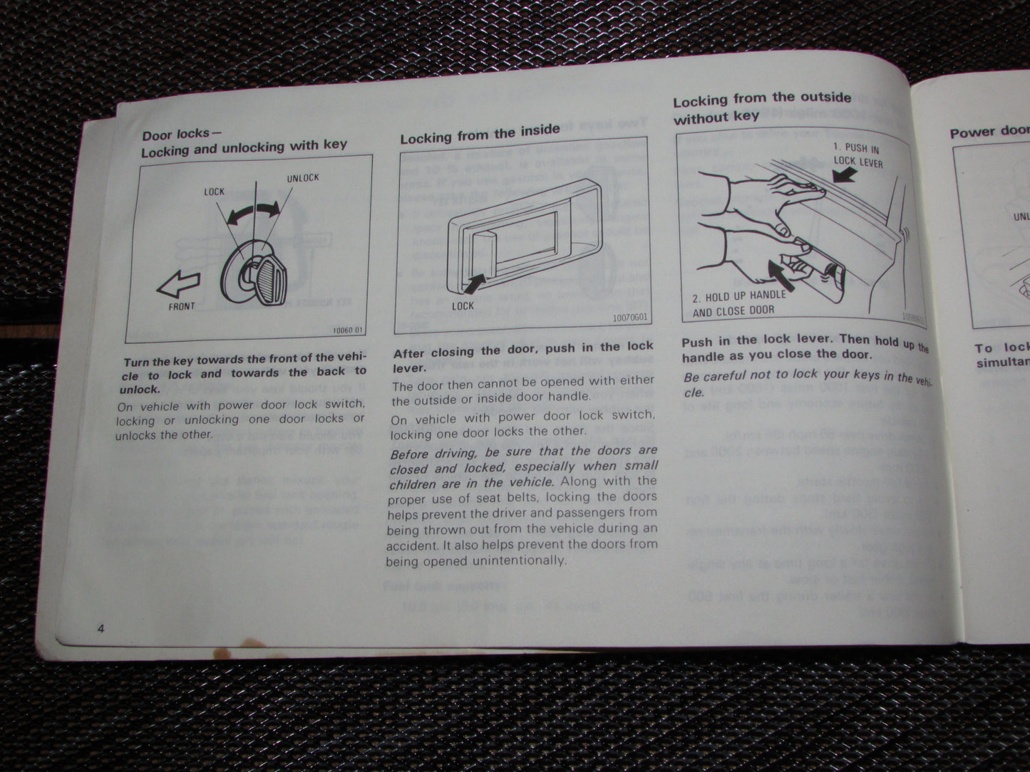 Toyota MR2 (1986) Owners Manual