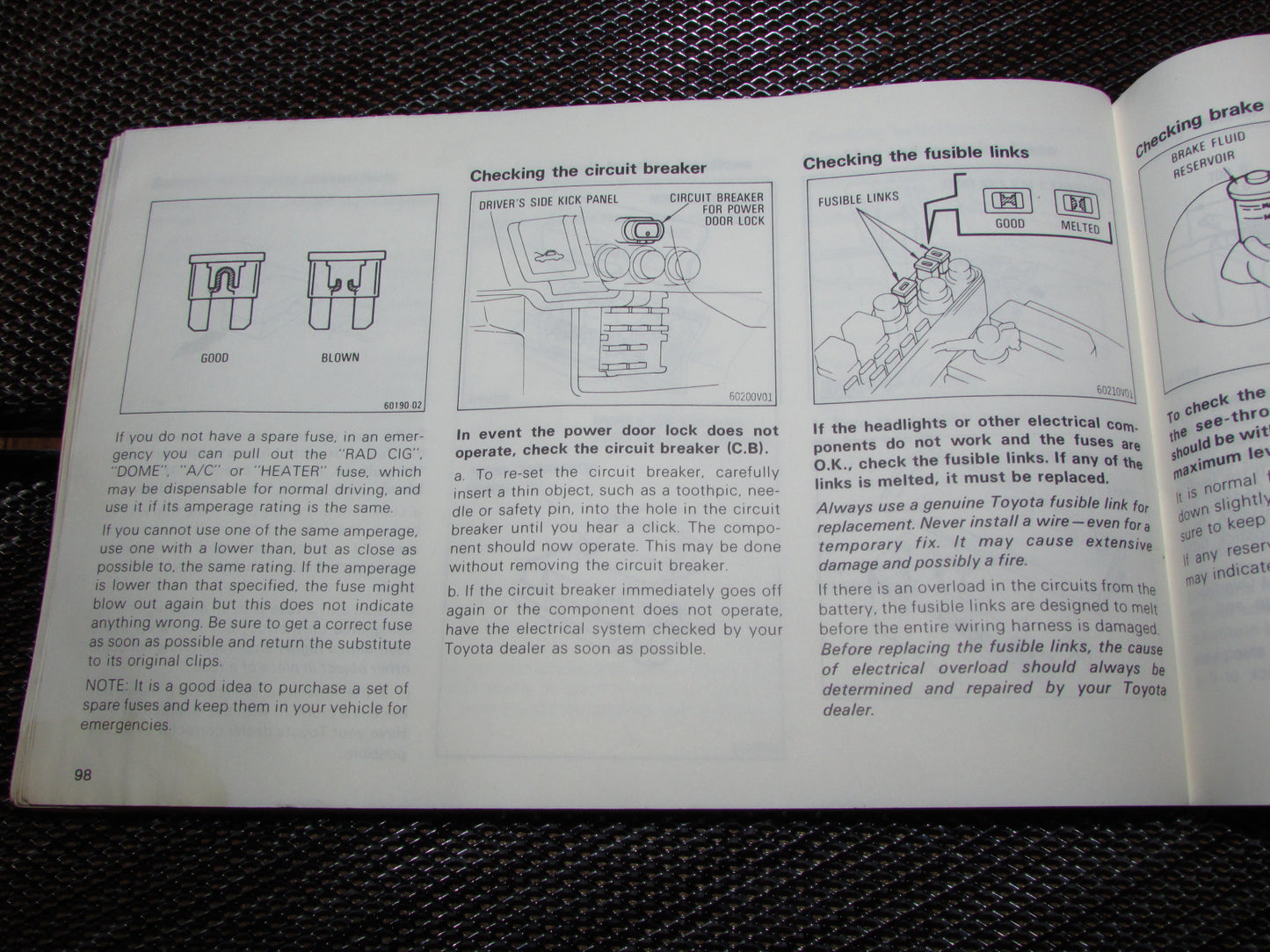 Toyota MR2 (1986) Owners Manual