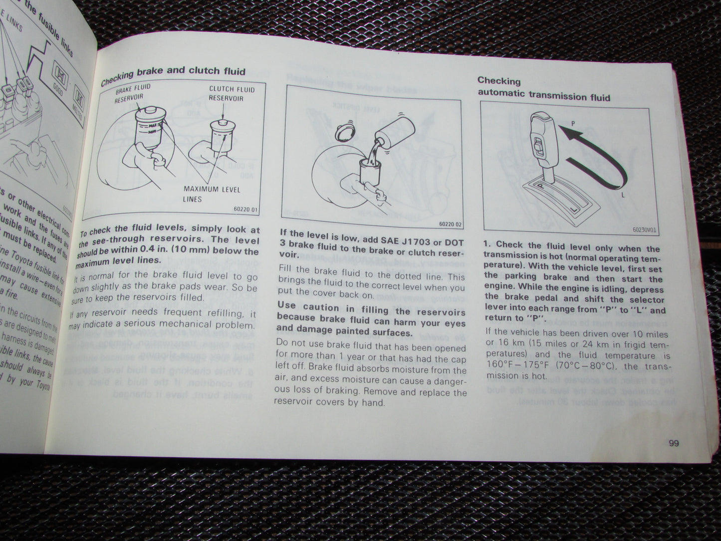 Toyota MR2 (1986) Owners Manual