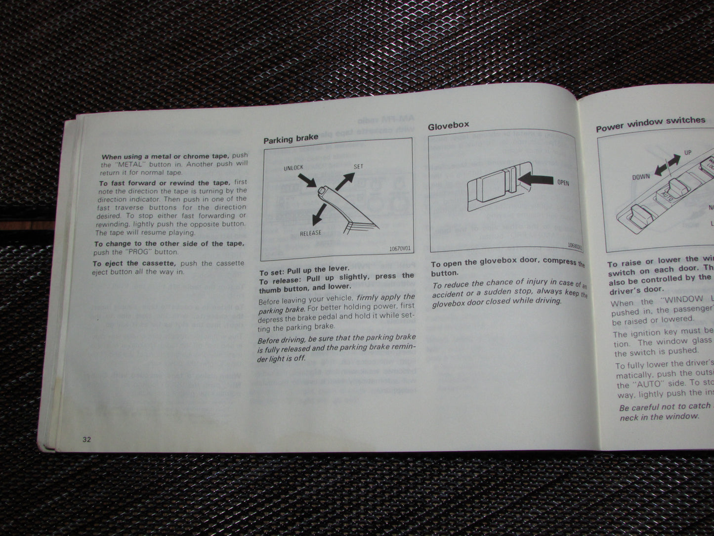 Toyota MR2 (1986) Owners Manual