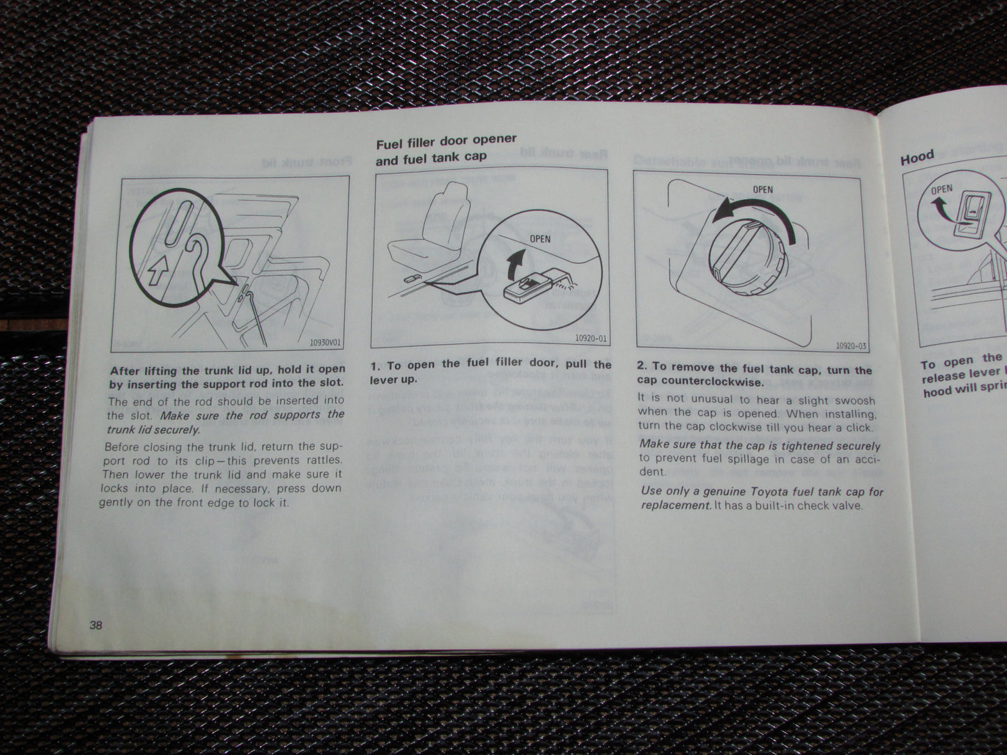 Toyota MR2 (1986) Owners Manual