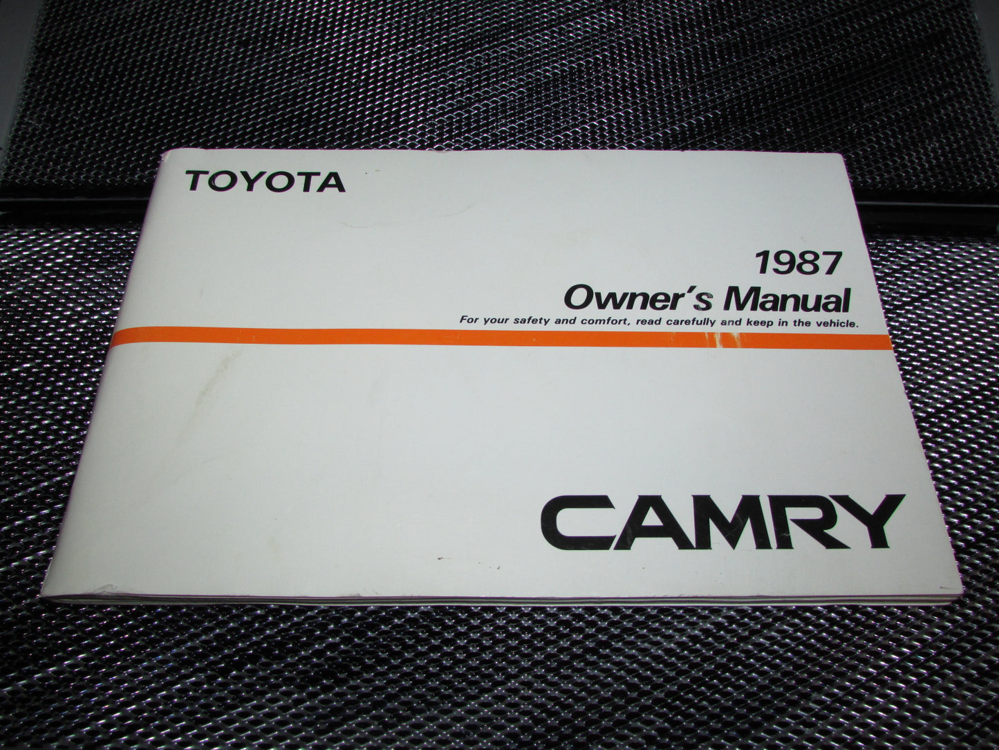 Toyota Camry (1987) Owners Manual
