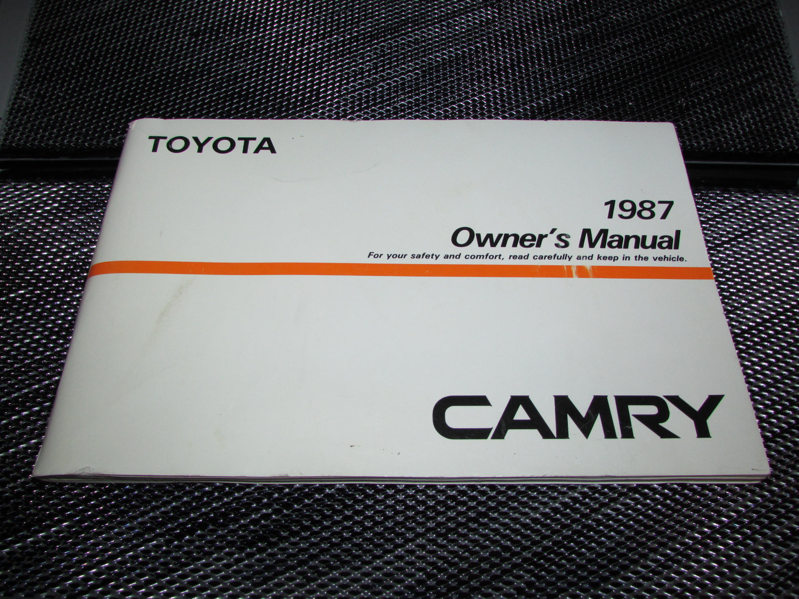 Toyota Camry (1987) Owners Manual