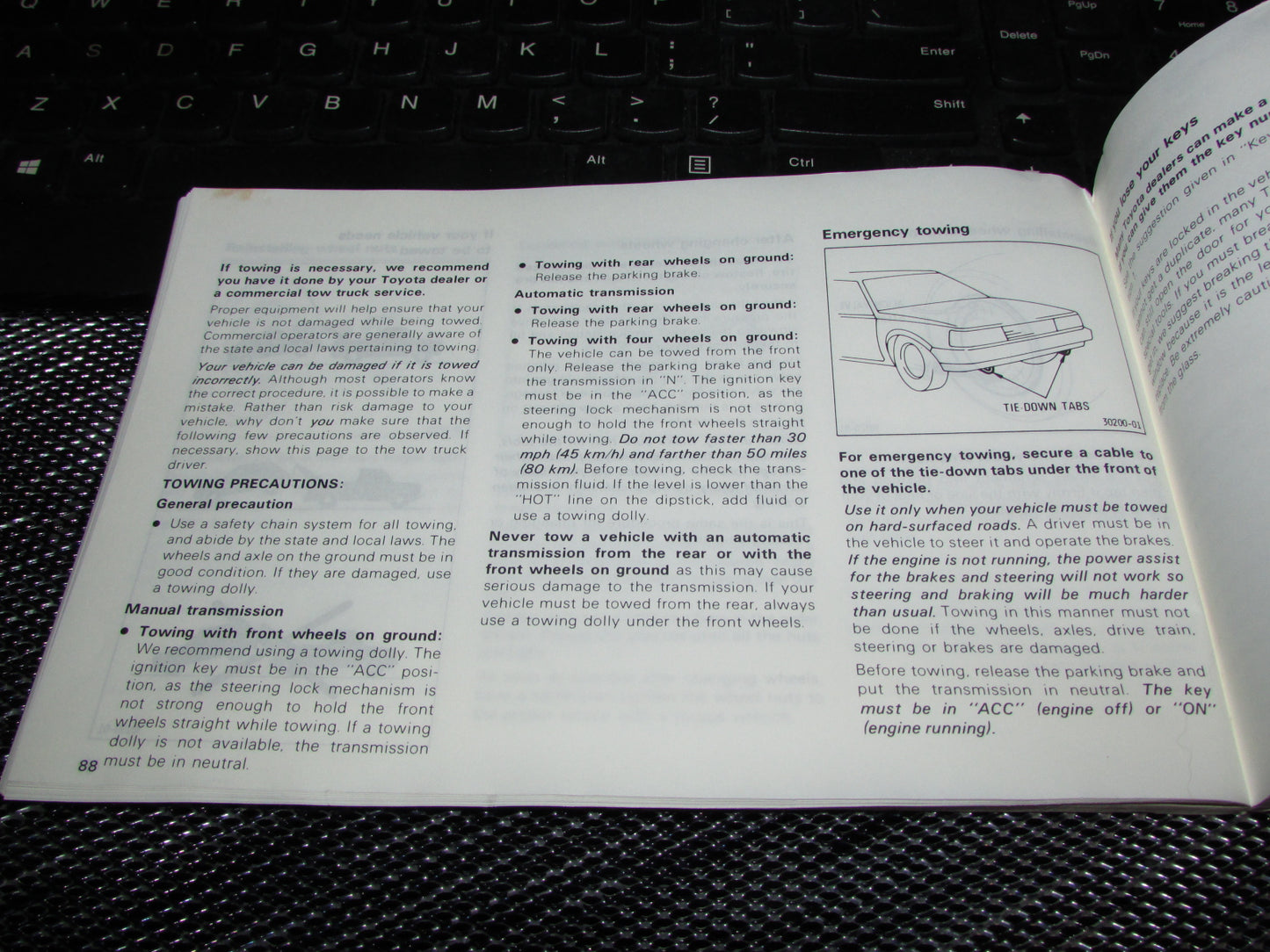 Toyota Camry (1987) Owners Manual