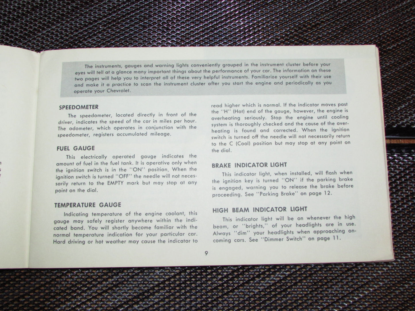 Chevrolet Passenger Car (1961) Owners Manual