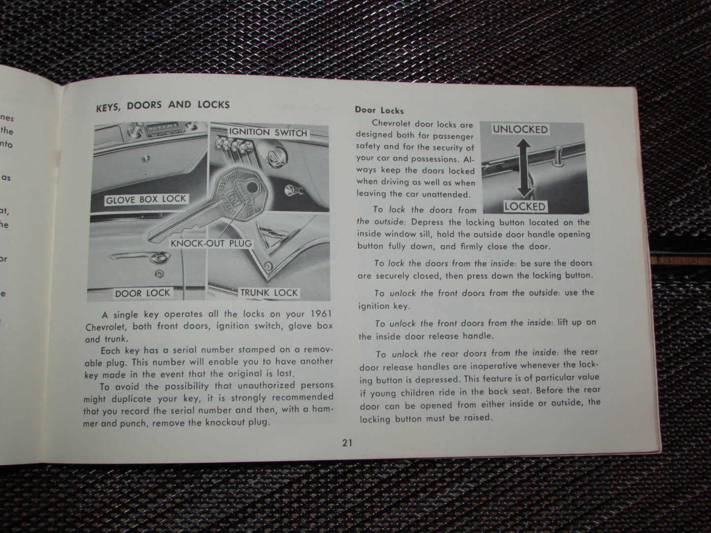 Chevrolet Passenger Car (1961) Owners Manual