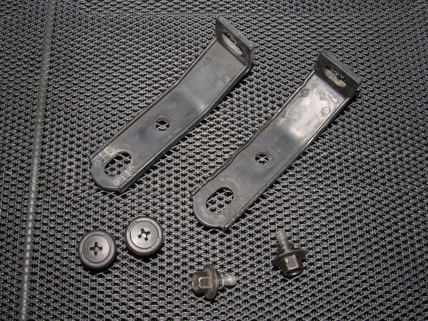 92 93 94 95 96 Honda Prelude OEM Front Bumper Bracket