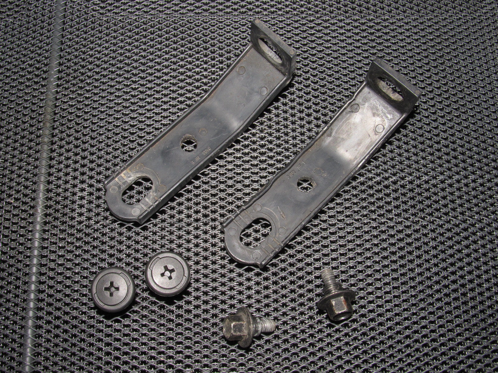 92 93 94 95 96 Honda Prelude OEM Front Bumper Bracket