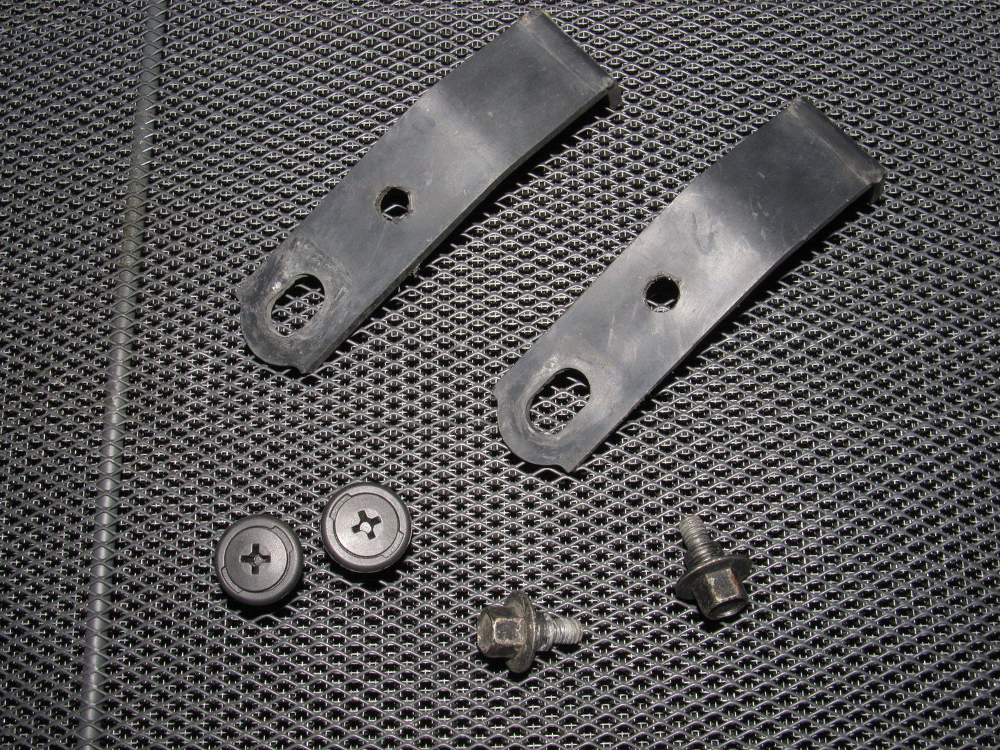 92 93 94 95 96 Honda Prelude OEM Front Bumper Bracket