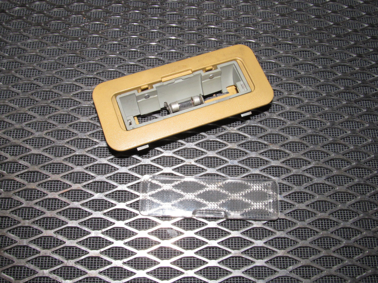 81 82 83 Datsun 280zx OEM Sun Visor Light - Right