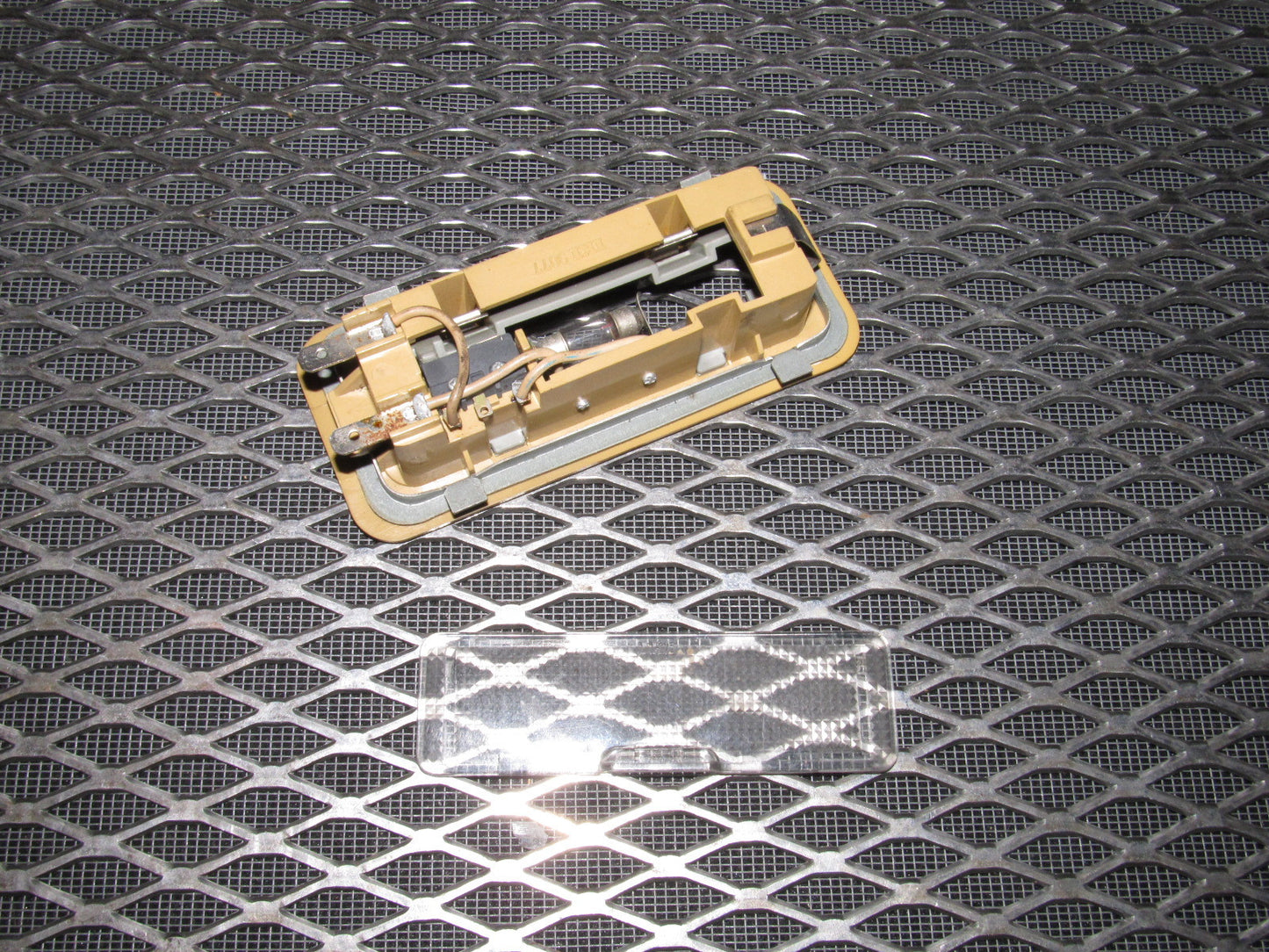 81 82 83 Datsun 280zx OEM Sun Visor Light - Right