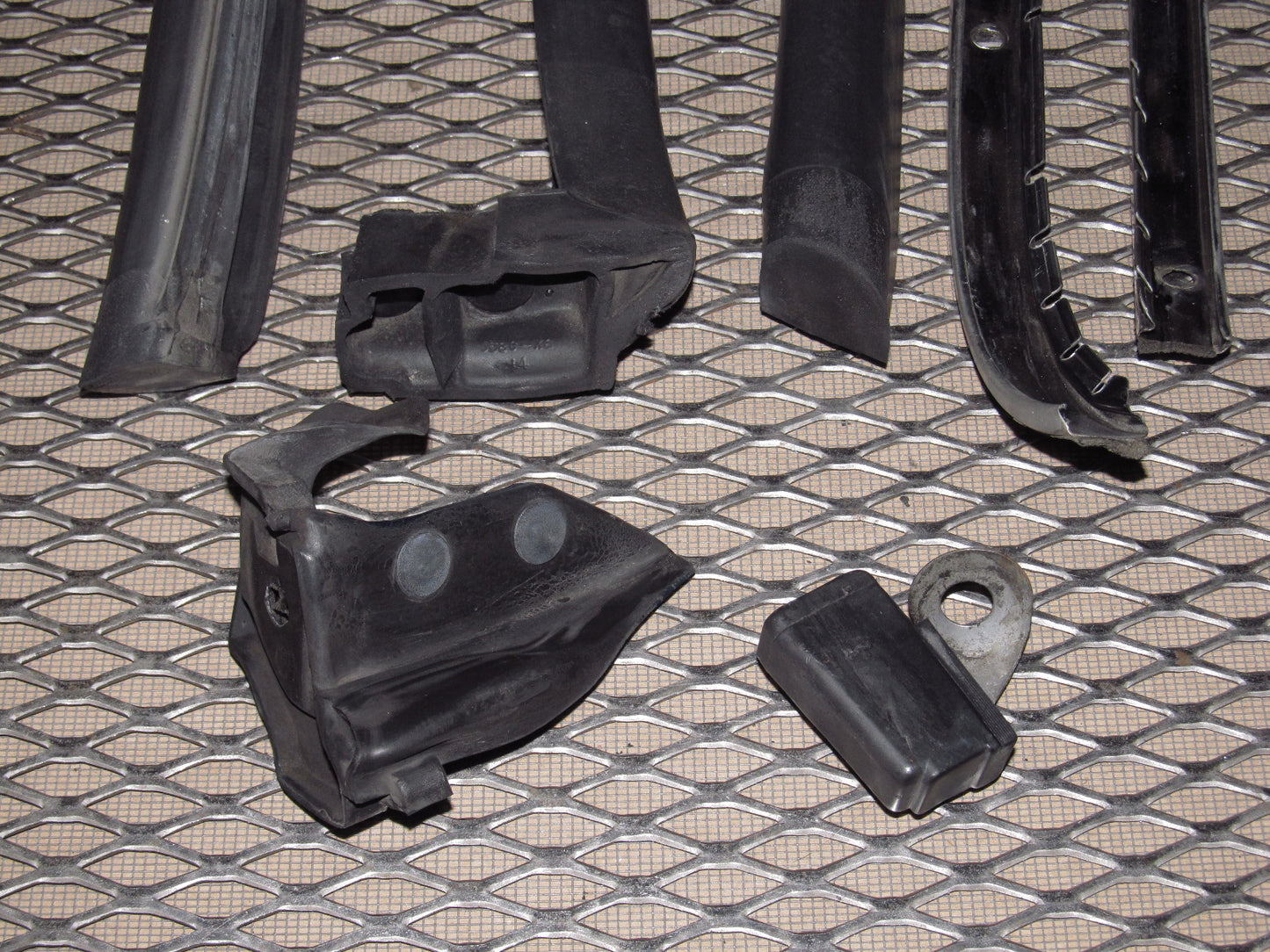 94 95 96 97 Mazda Miata OEM Convertible Soft Top Moulding Stripping