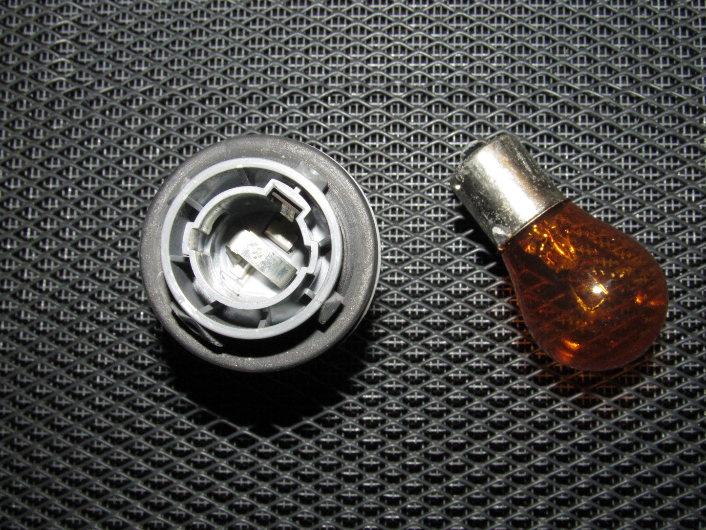 92 93 94 95 96 Honda Prelude OEM Front Turn Signal Bulb Socket