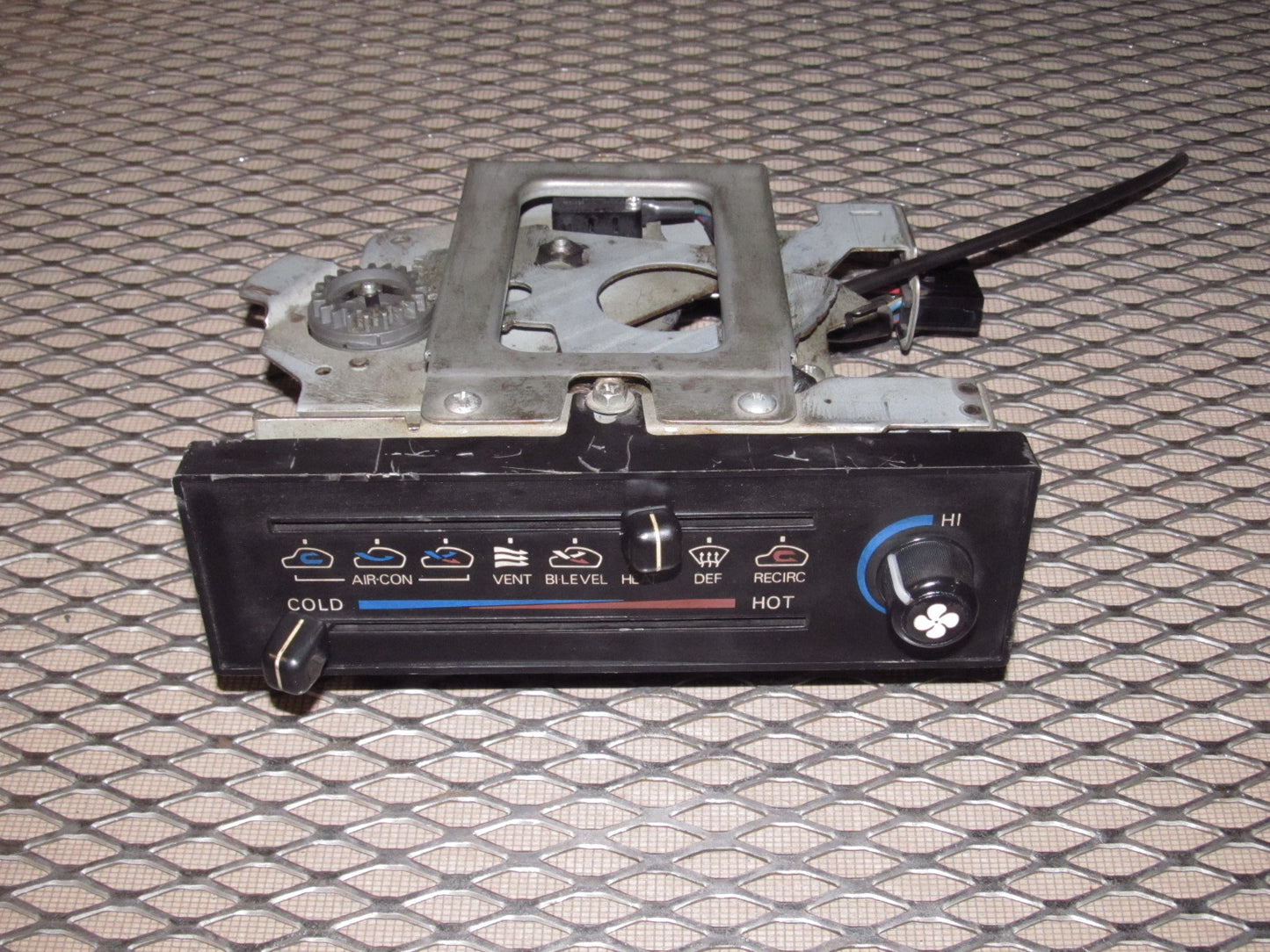 79 80 Datsun 280zx OEM Manual Temperature Climate Control Unit