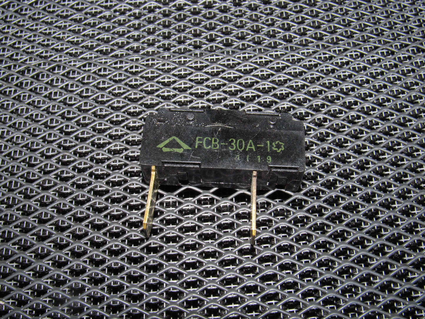 94 95 96 97 Mazda Miata OEM Fuse FCB-30A-1