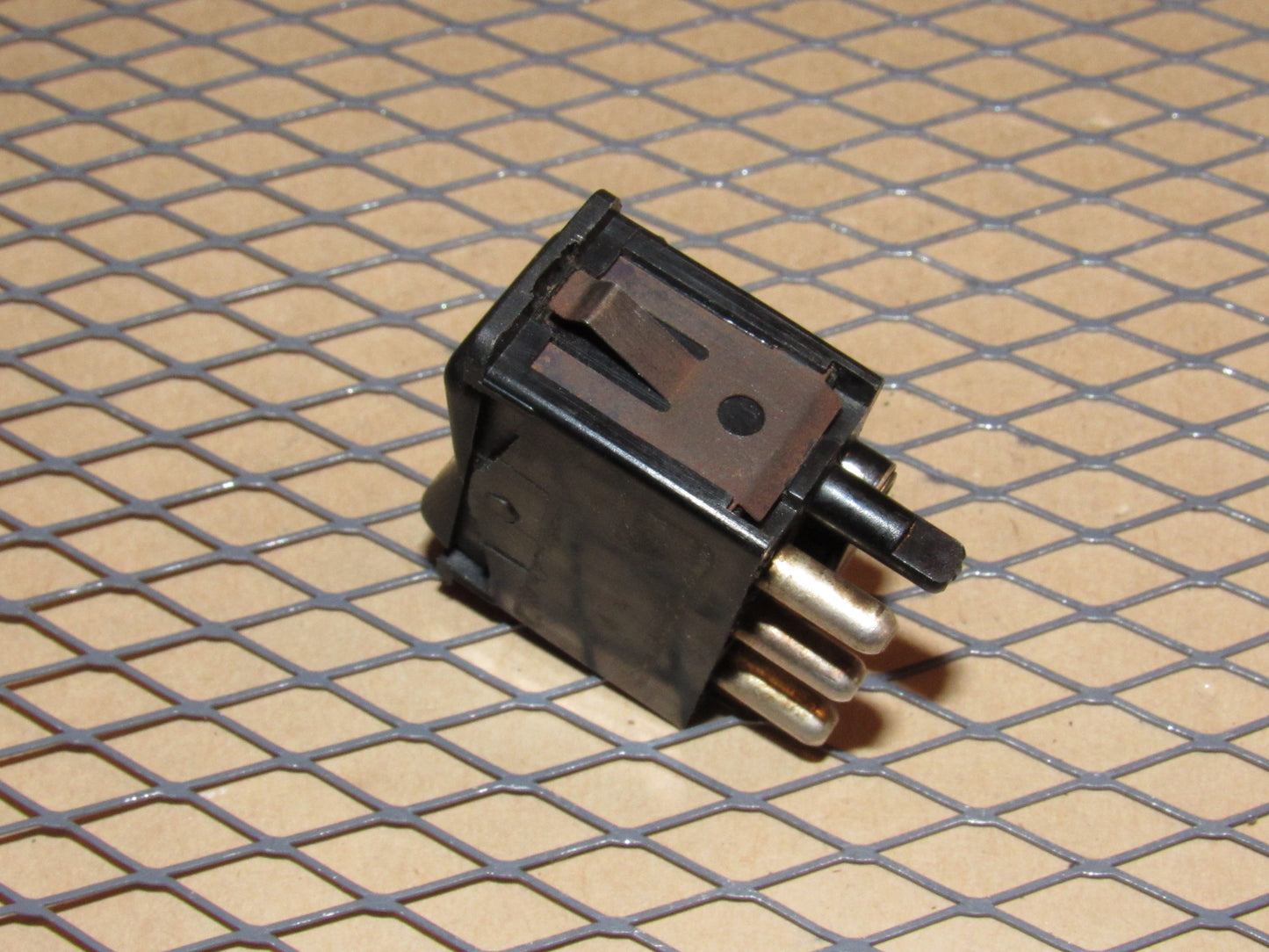 77 78 79 80 81 Mercedes Benz 300D OEM Rear Defroster Switch