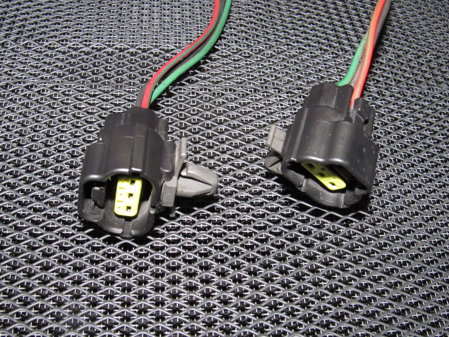 94 95 96 97 Mazda Miata OEM Front Signal Light Bulb Socket