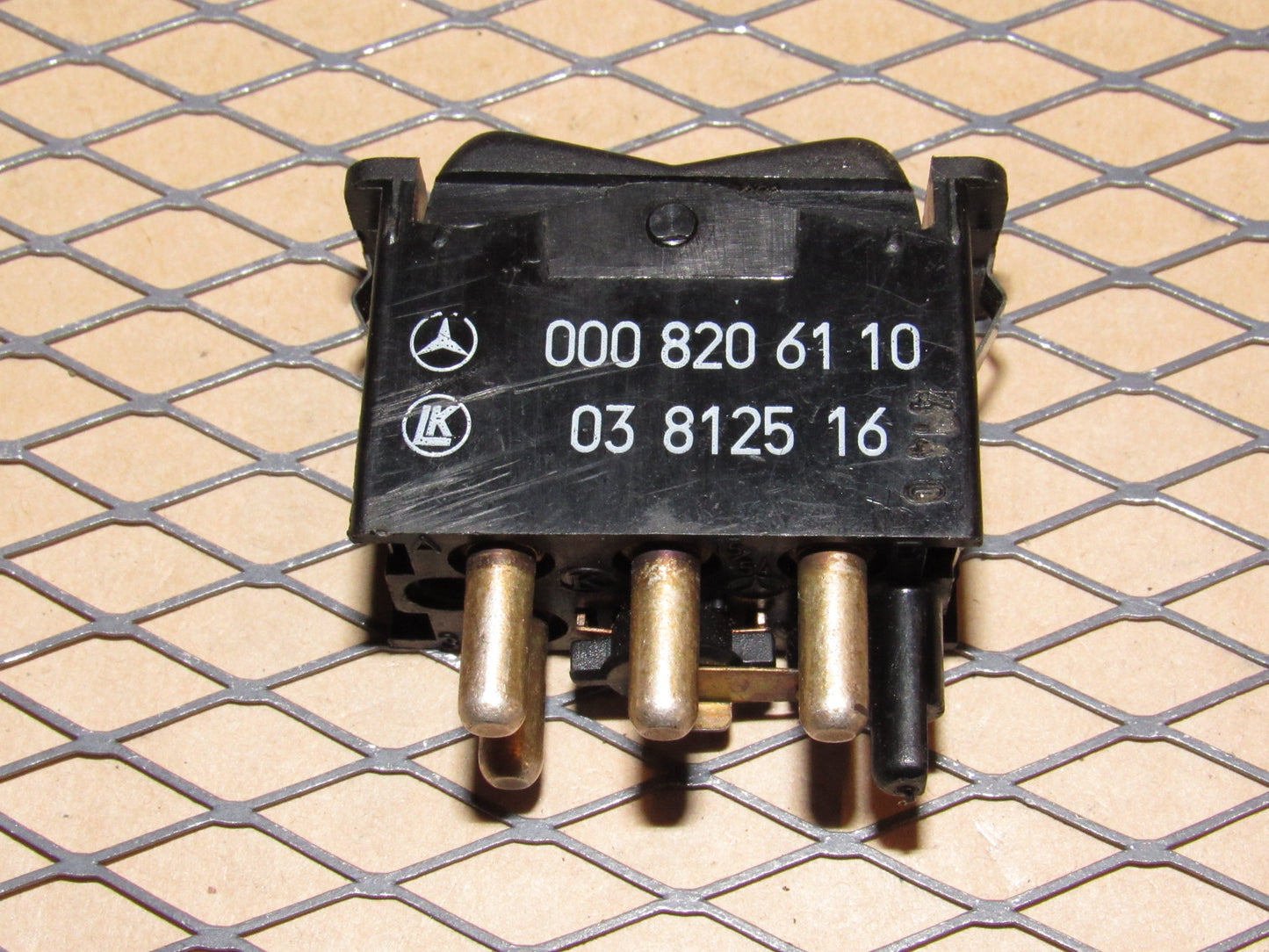 82 83 84 85 Mercedes Benz 300D OEM Rear Defroster Switch