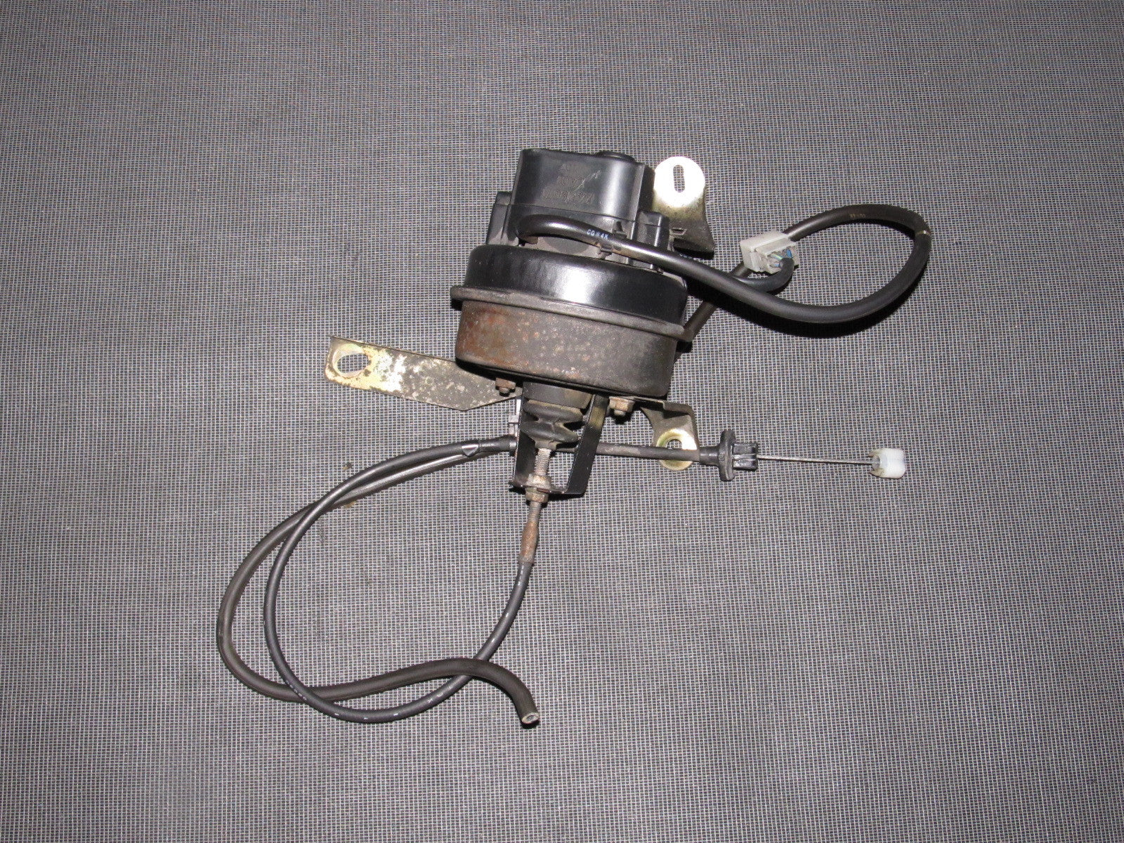 94 95 96 97 Mazda Miata OEM Cruise Control Actuator