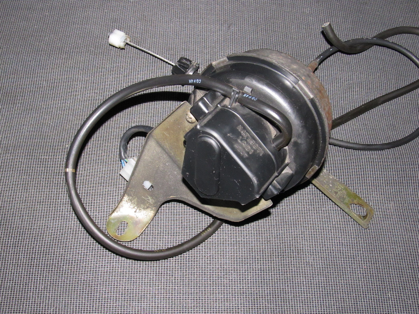 94 95 96 97 Mazda Miata OEM Cruise Control Actuator