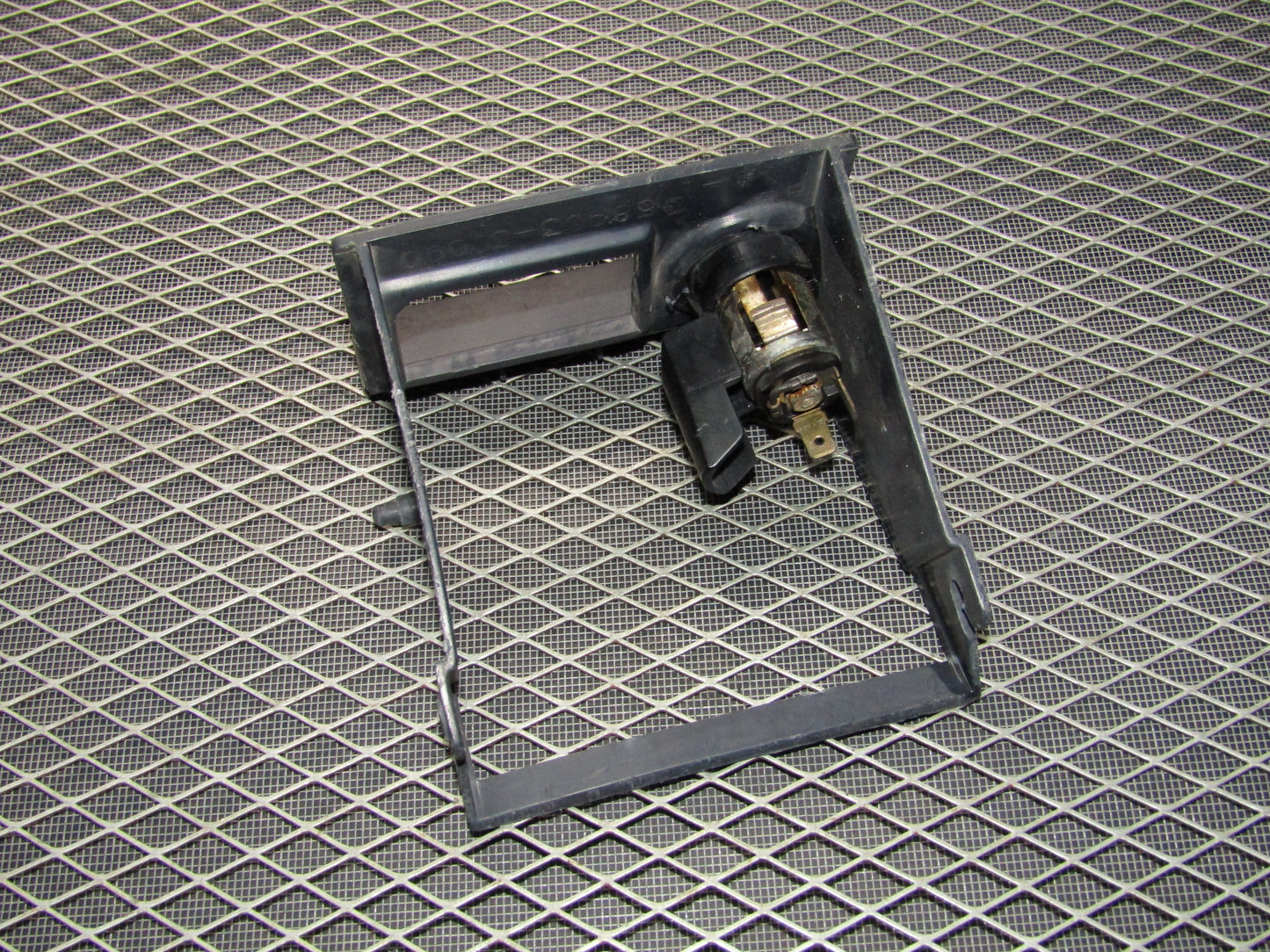 87 88 89 90 91 Toyota Crown Royal Saloon OEM Dash 12V Socket Adapter Housing