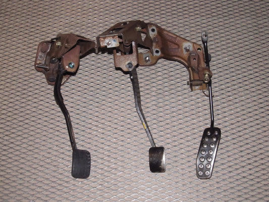94 95 96 97 Mazda Miata OEM Clutch Brake Gas Pedal Assembly