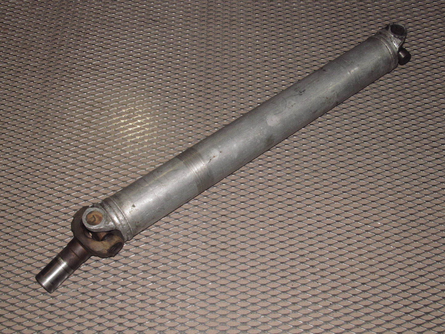 84-88 Chevrolet Corvette OEM Driveshaft - M/T