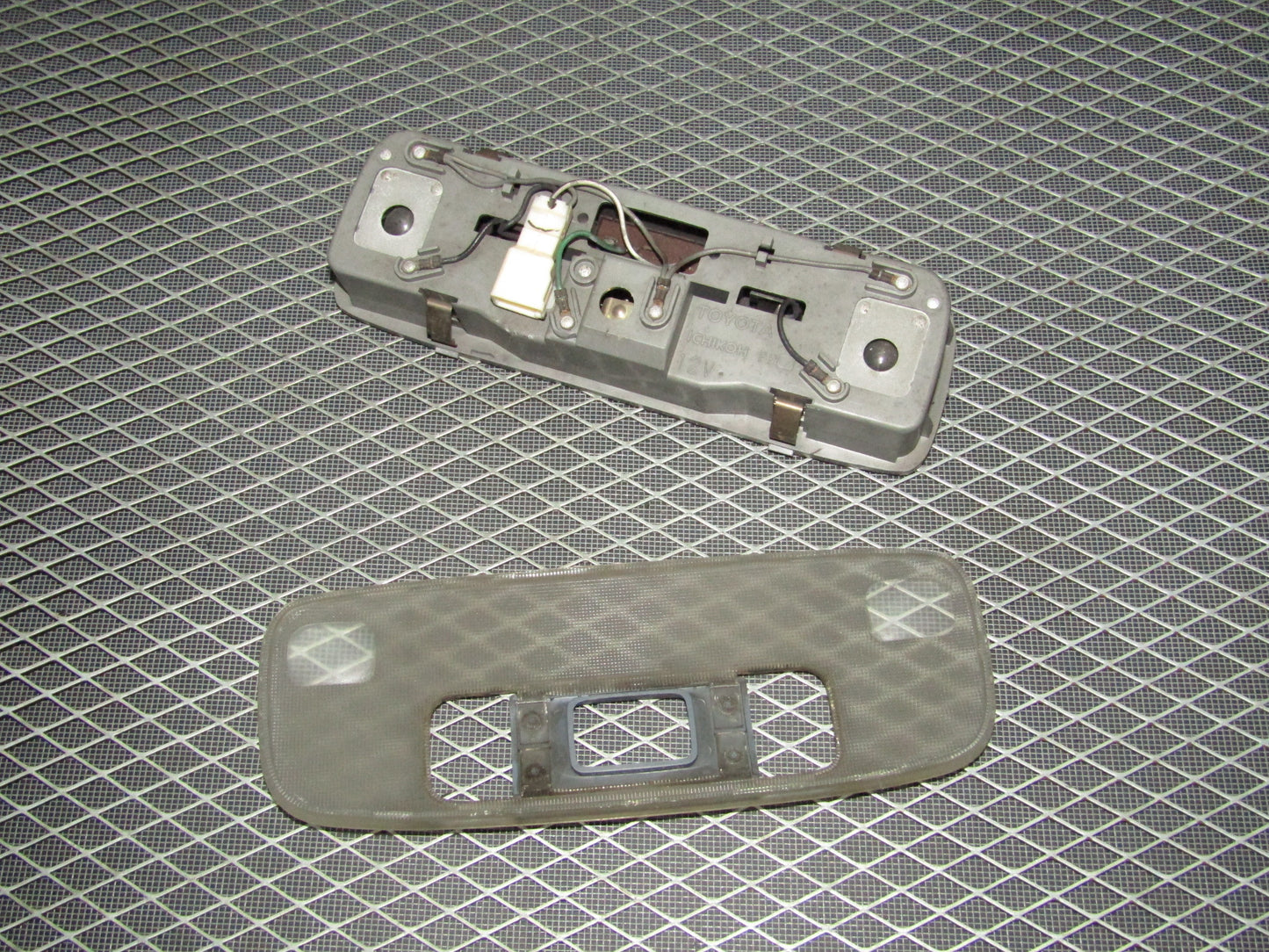 87 88 89 90 91 Toyota Crown Royal Saloon OEM Interior Map Light