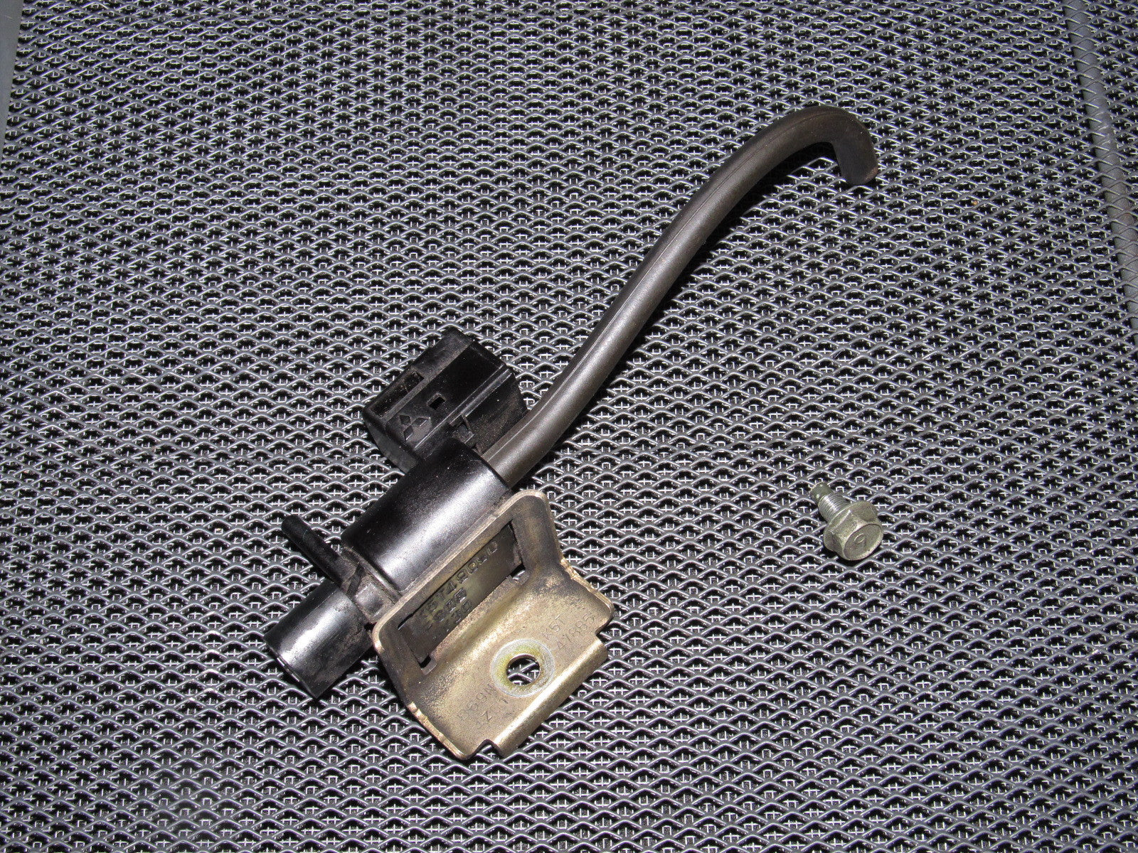 94 95 96 97 Mazda Miata OEM VSV Vacuum Valve Switch