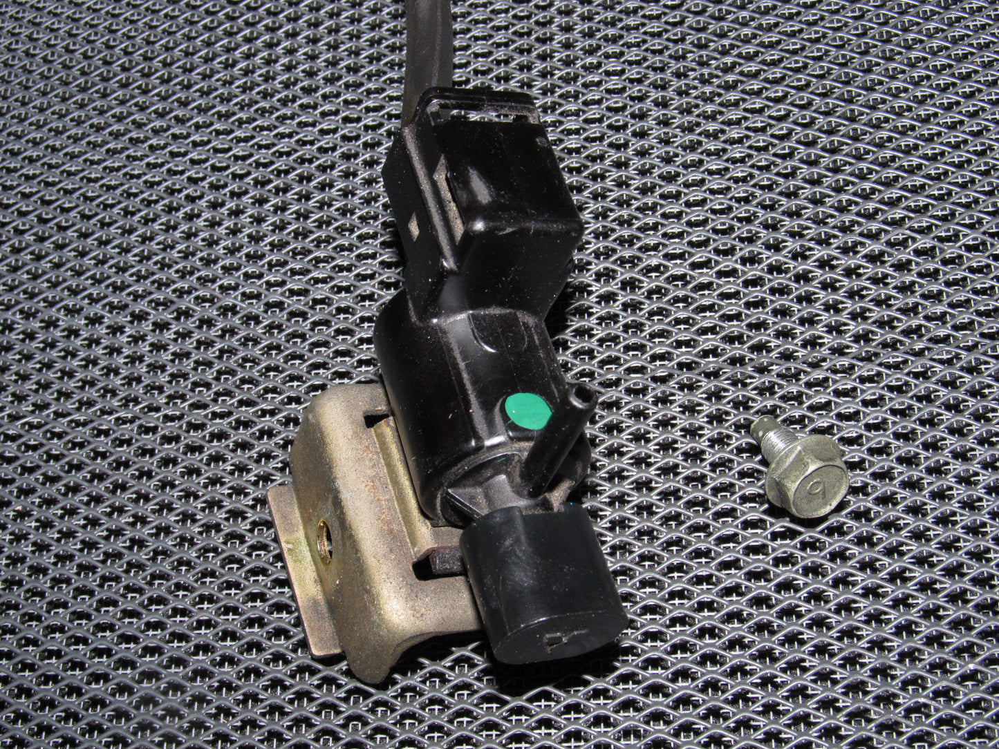 94 95 96 97 Mazda Miata OEM VSV Vacuum Valve Switch