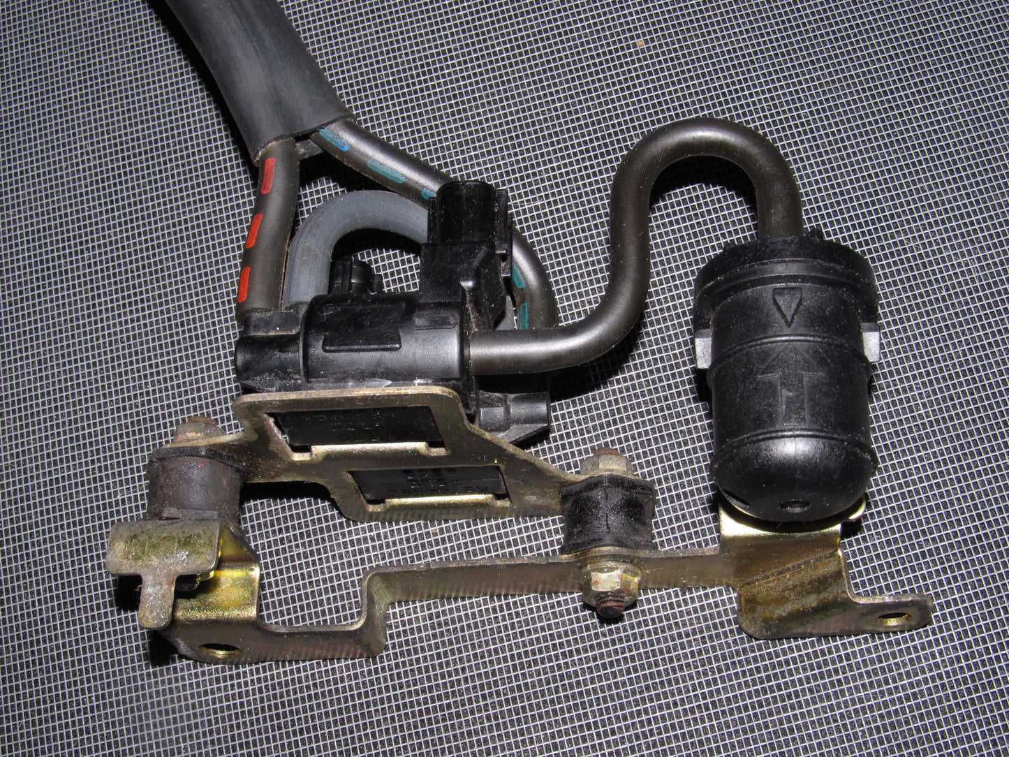94 95 96 97 Mazda Miata OEM VSV Vacuum Valve Switch