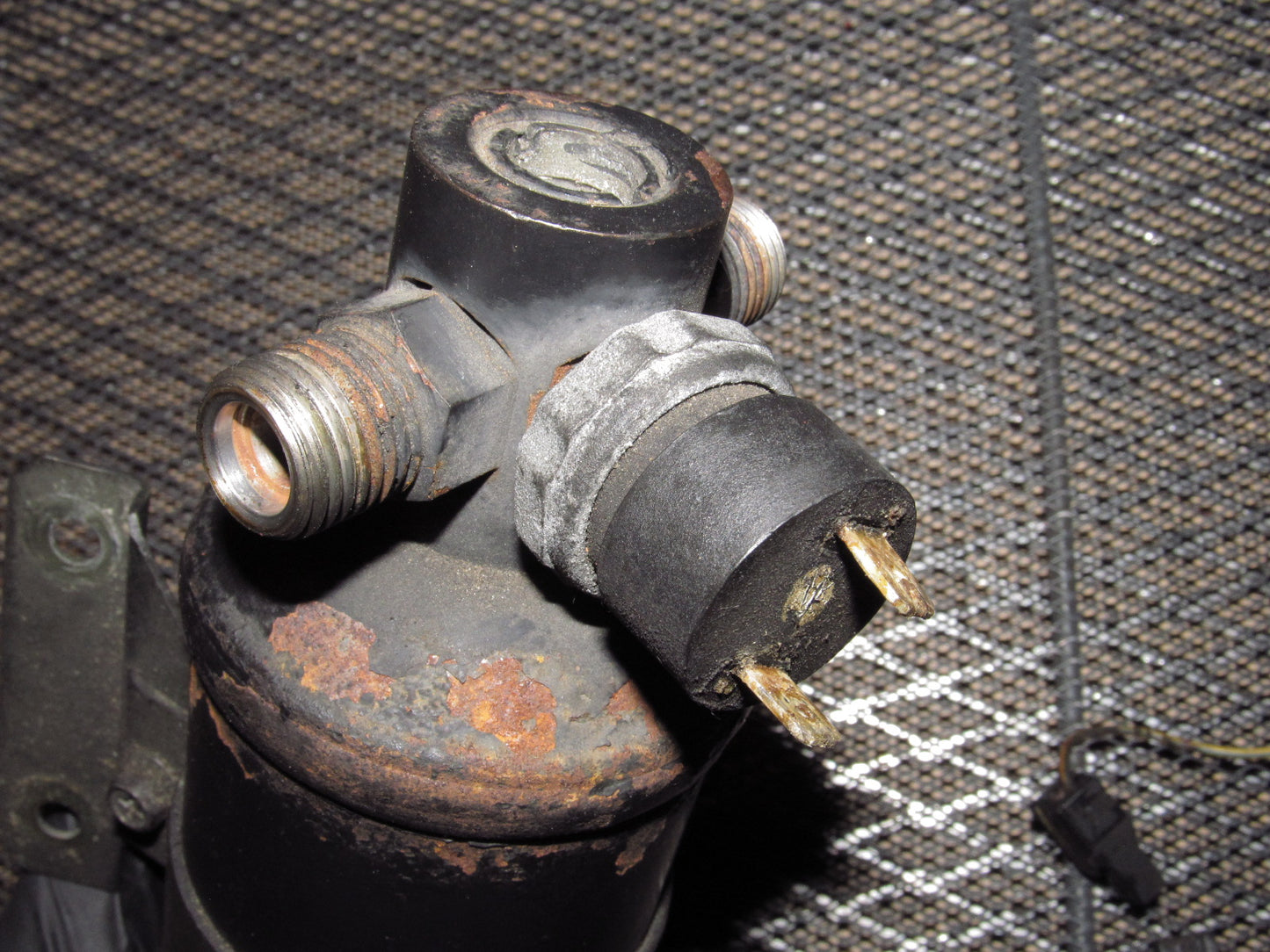 87 88 89 Nissan 300zx OEM A/C Drier Receiver & Bracket