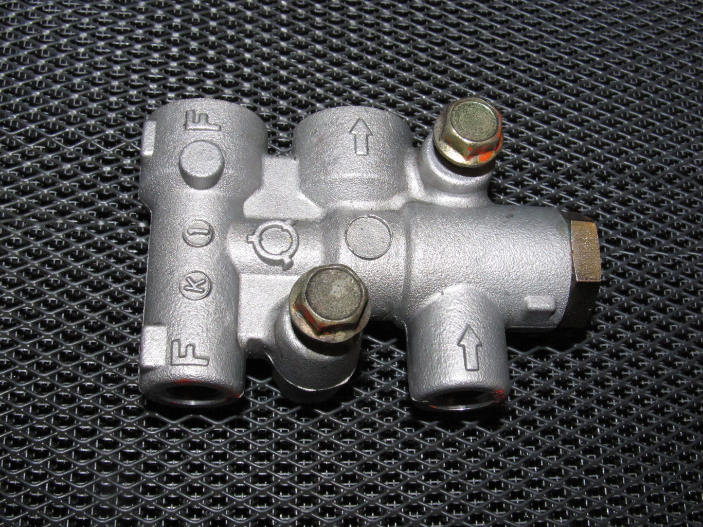 94 95 96 97 Mazda Miata OEM Brake Proportional Valve