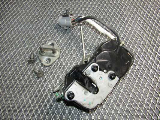 87-91 Toyota Crown Royal Saloon OEM Door Latch & Striker - Front Left