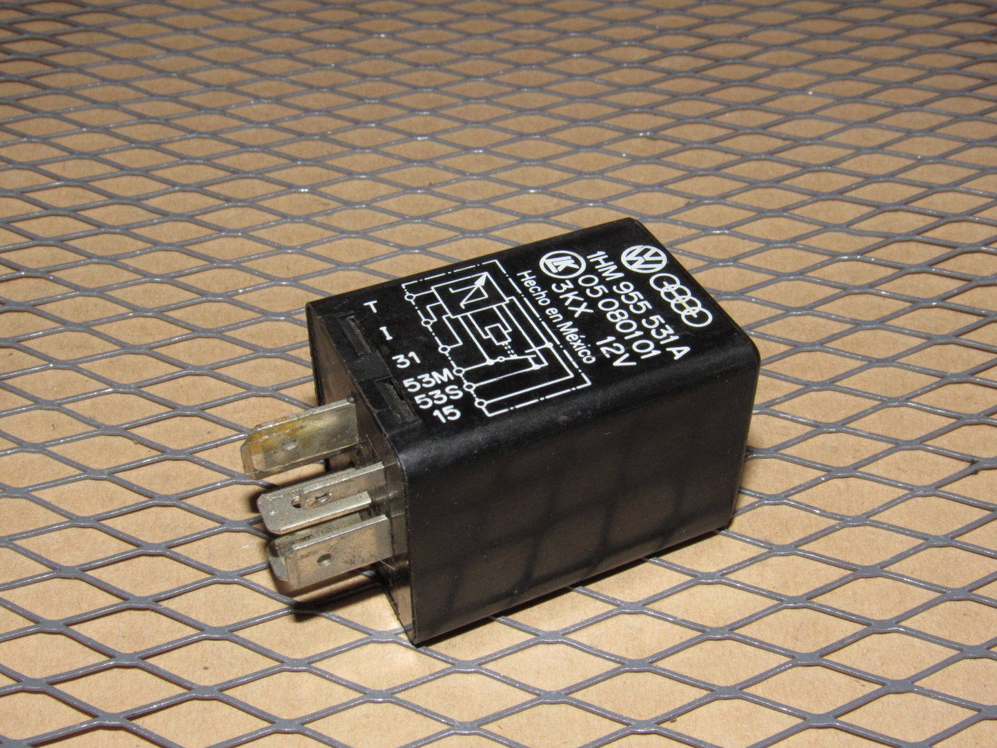 Audi & Volkswagen Relay (99) 1HM 955 531 A