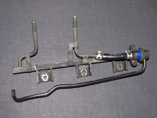 94 95 96 97 Mazda Miata OEM Fuel Rail & Fuel Regulator