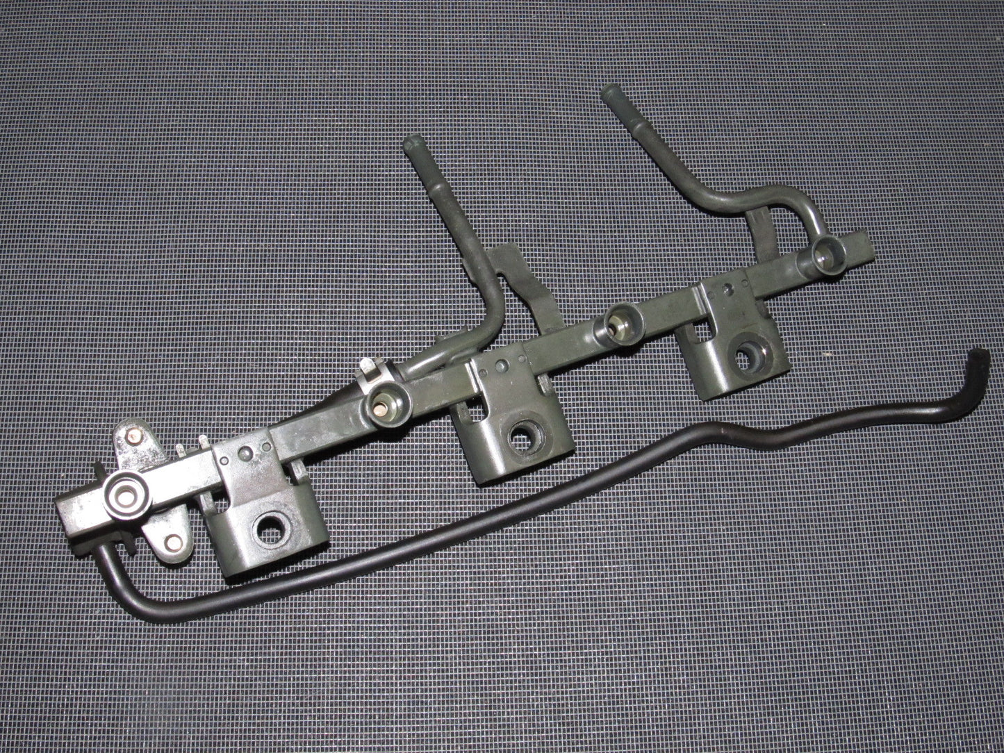 94 95 96 97 Mazda Miata OEM Fuel Rail & Fuel Regulator