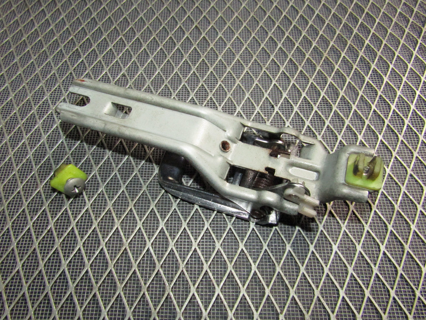 87 88 89 90 91 Toyota Crown Royal Saloon OEM Interior Door Handle - Front Right