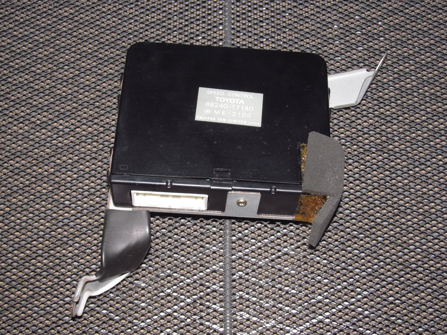 91 92 93 94 95 Toyota MR2 OEM Speed Control Module - 88240