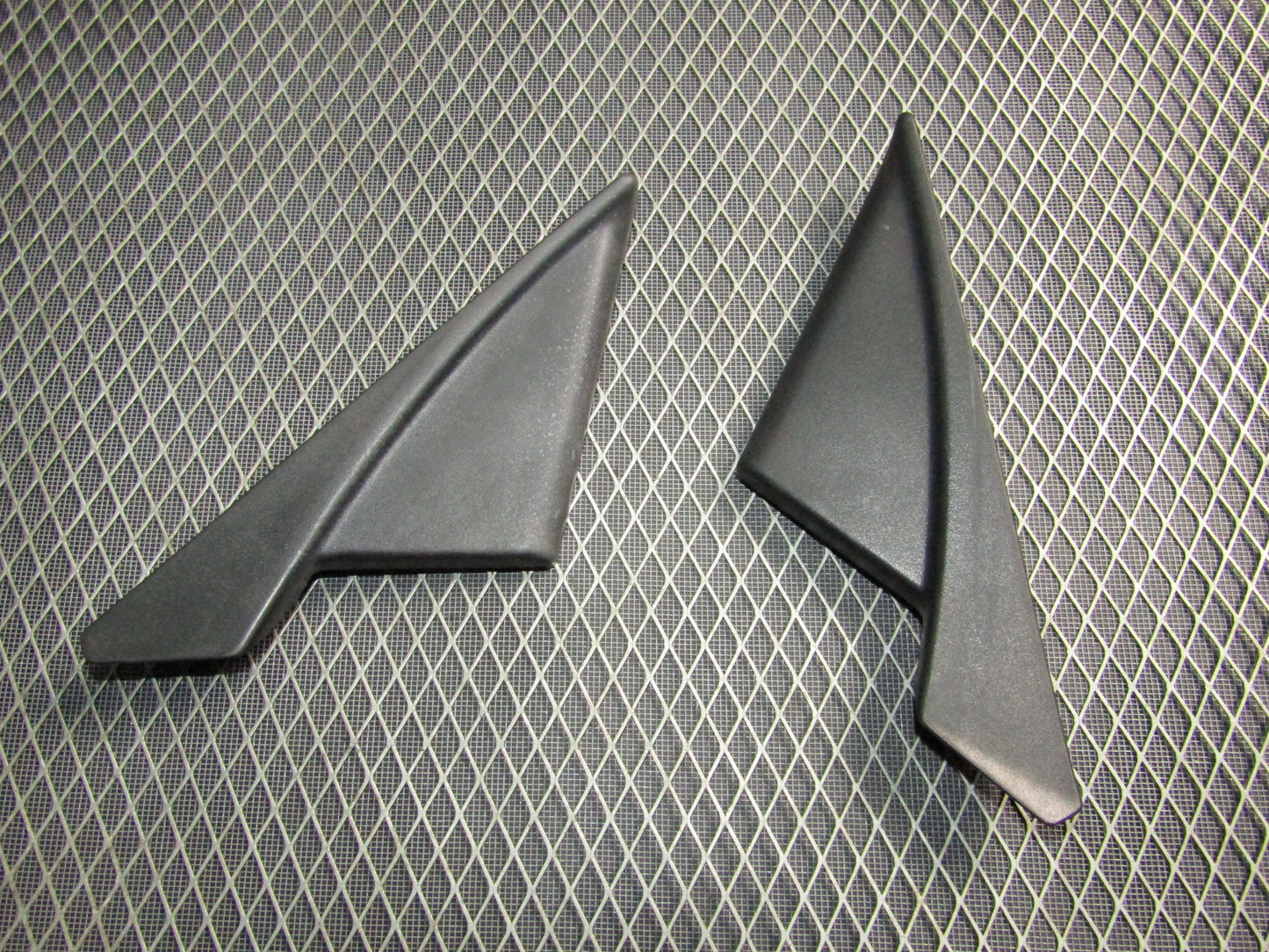 87-91 Toyota Crown Royal Saloon OEM Door Interior Mirror Trim Cover87-91 Toyota Crown Royal Saloon OEM Door Interior Mirror Trim Cover