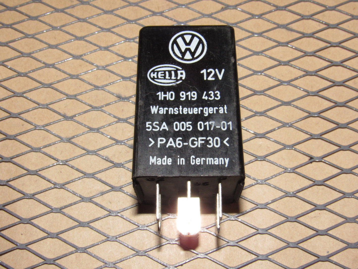 Audi & Volkswagen Warn Steuergerat Relay (49) 1H0 919 433