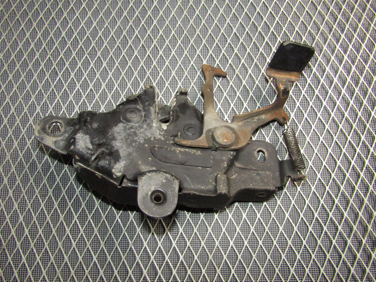 87 88 89 90 91 Toyota Crown Royal Saloon OEM Hood Latch