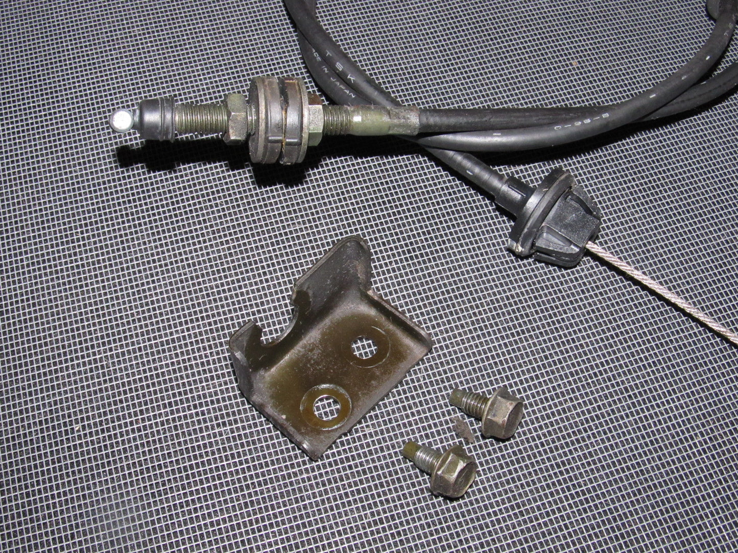 94 95 96 97 Mazda Miata OEM Throttle Cable - M/T