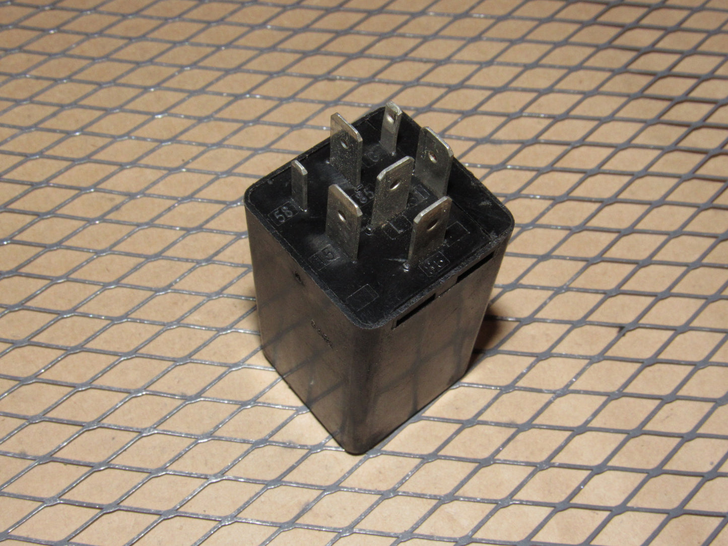 Audi & Volkswagen Relay (188) 1HM 919 433 A