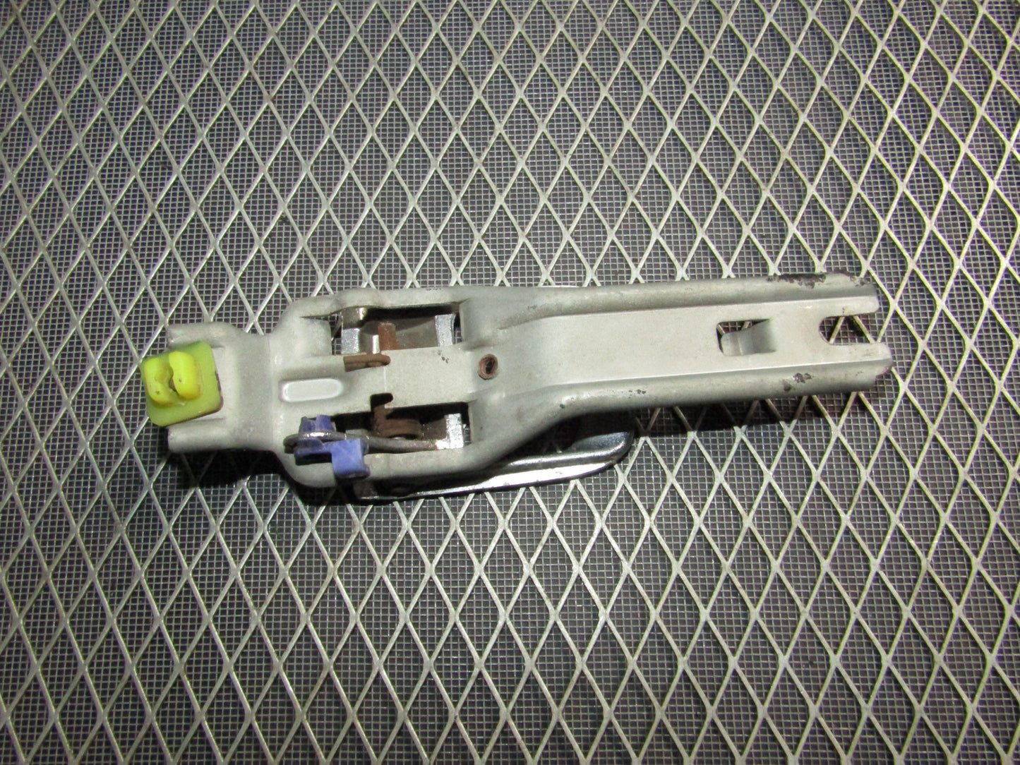 87 88 89 90 91 Toyota Crown Royal Saloon OEM Interior Door Handle - Rear Left
