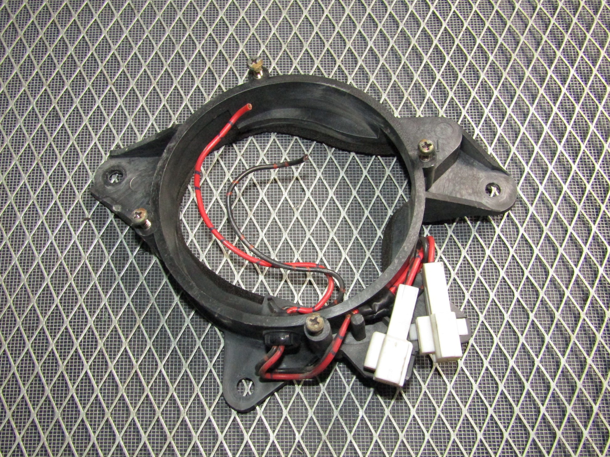 87-91 Toyota Crown Royal Saloon OEM Door Speaker Bracket - Rear Left