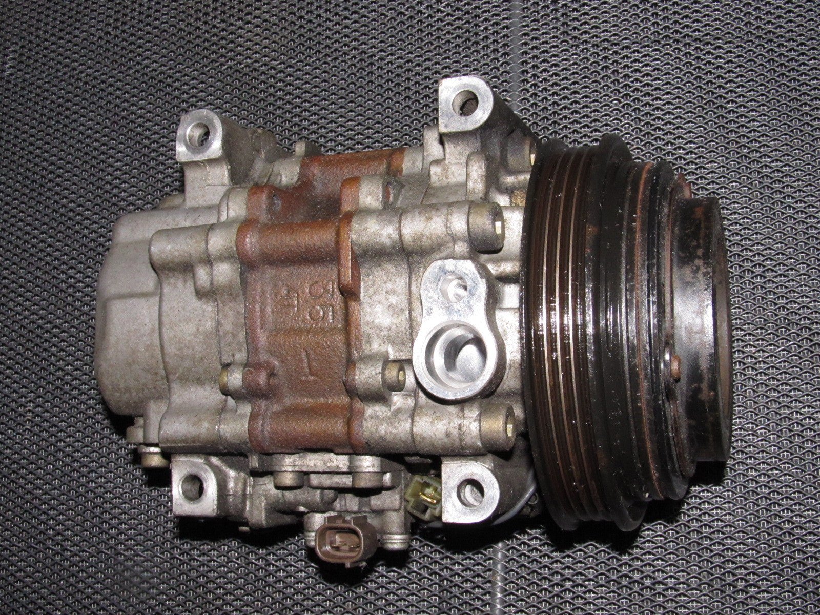 94 95 96 97 Mazda Miata OEM A/C Compressor & Clutch