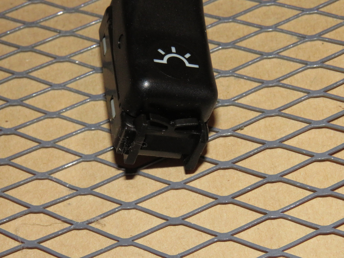 92 93 Mercedes 500E OEM Dome Map Light Switch