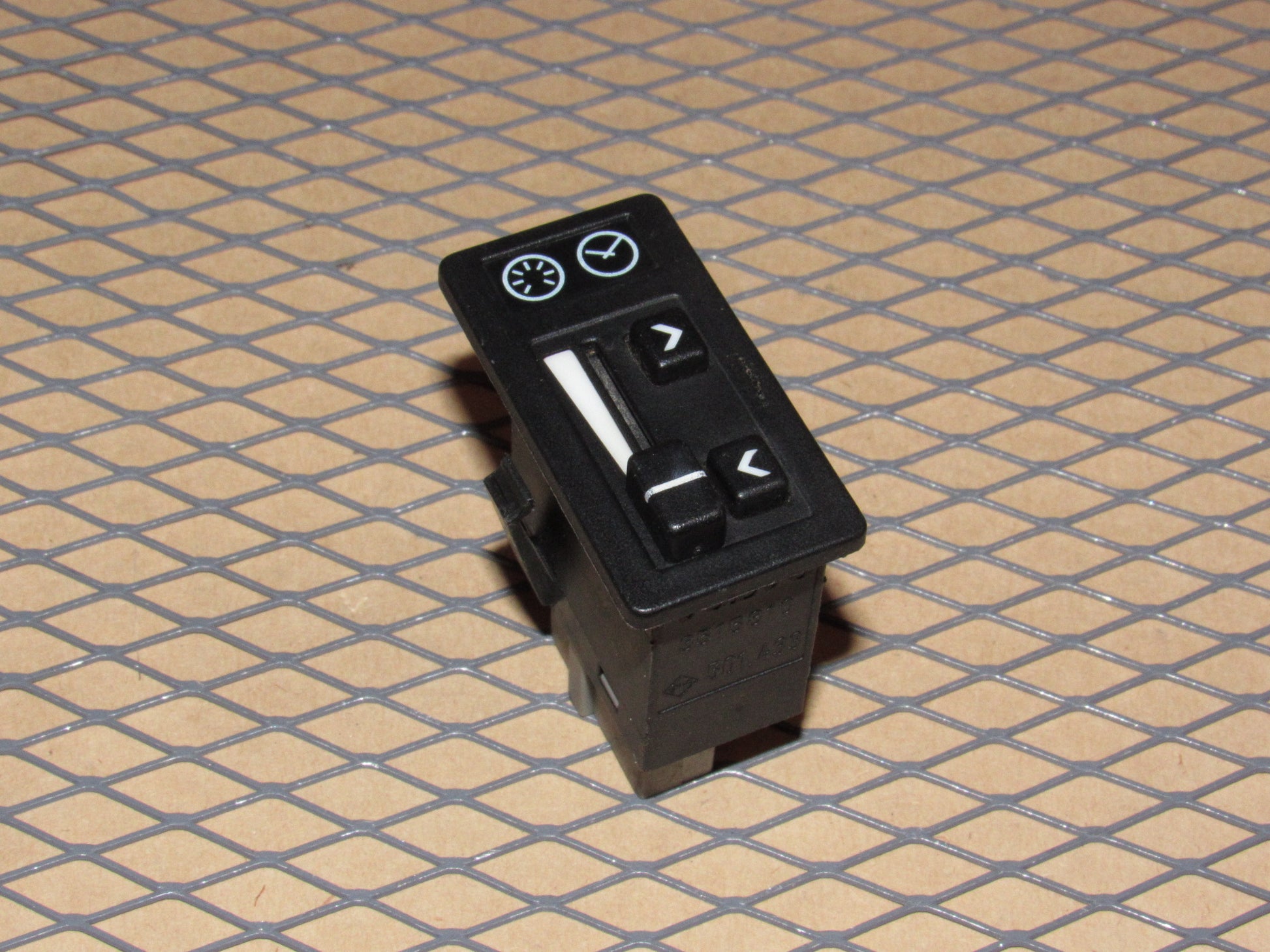 91 92 Volvo 740 OEM Dash Light illumination Dimmer & Clock Adjustment Switch