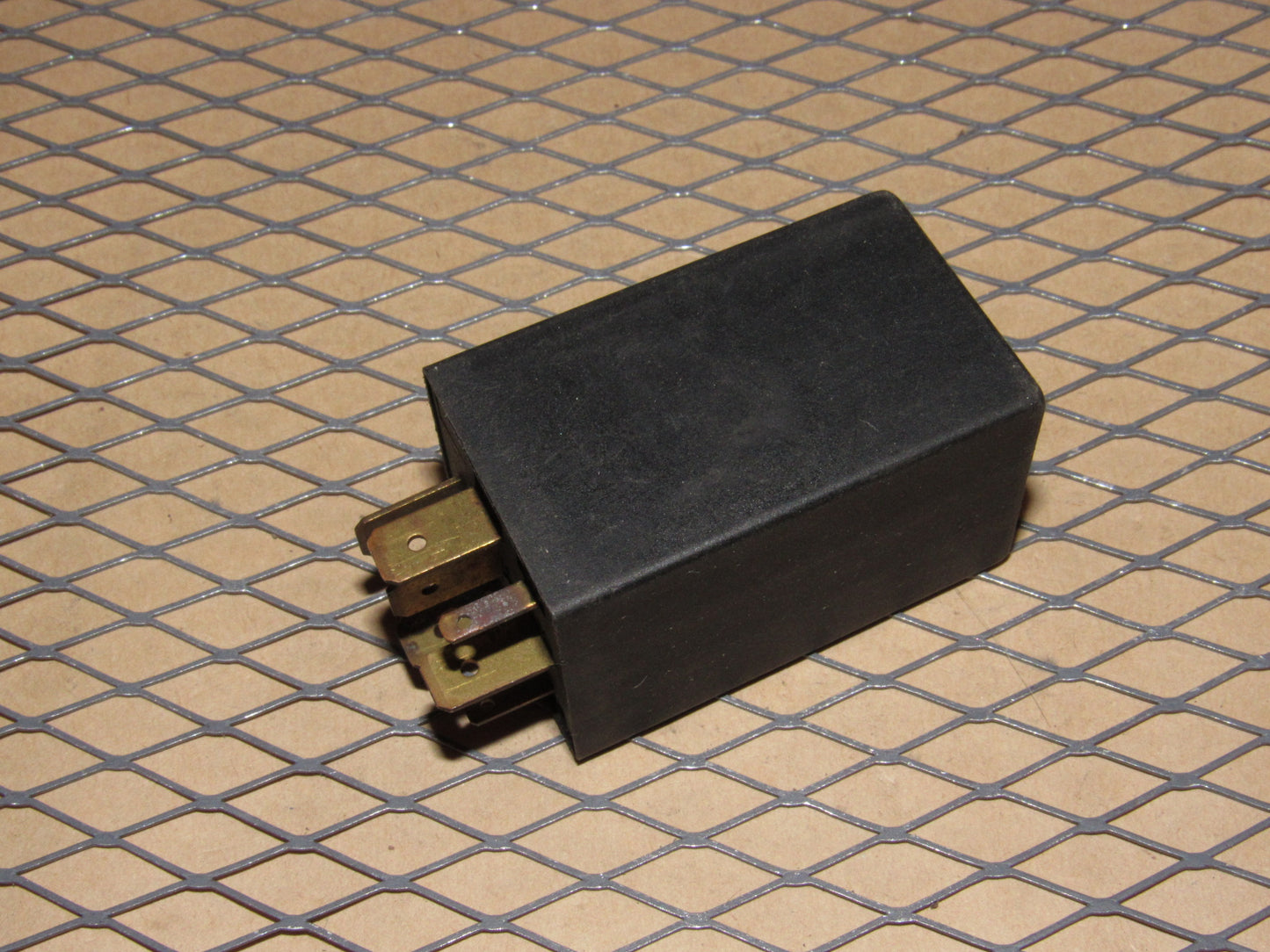 Audi & Volkswagen Relay (71) 191 919 185